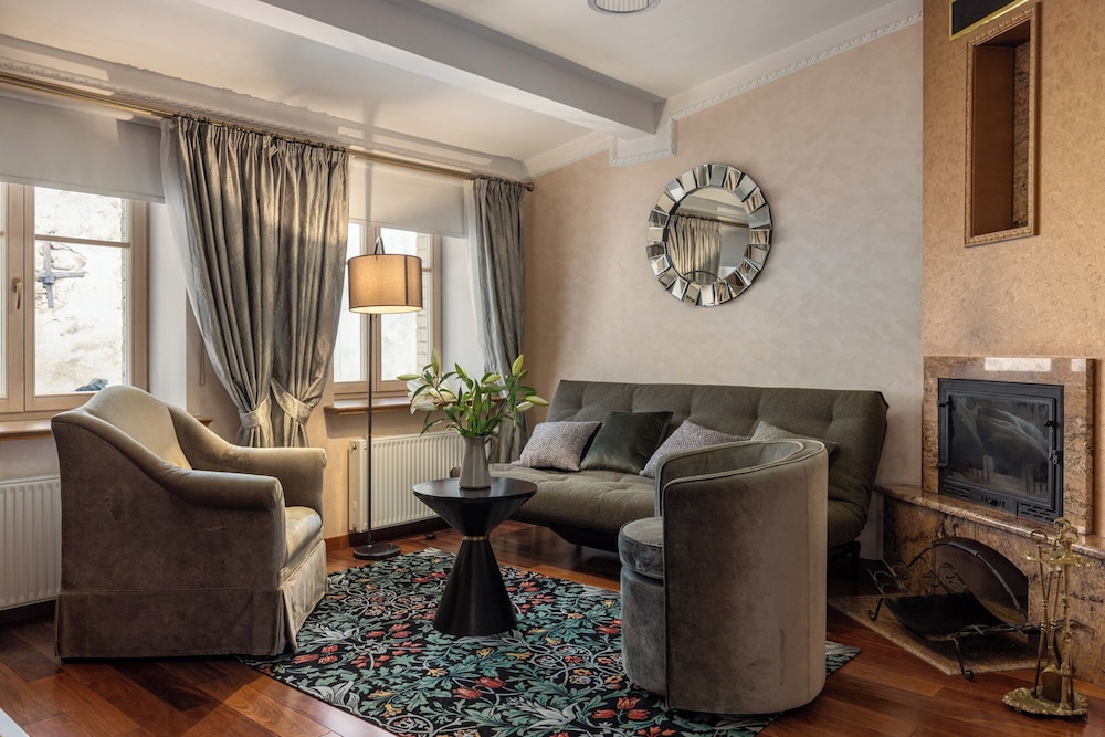 Superior Suite, City View