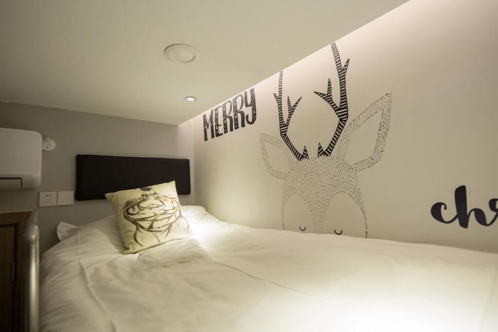 Single Room, Private Bathroom