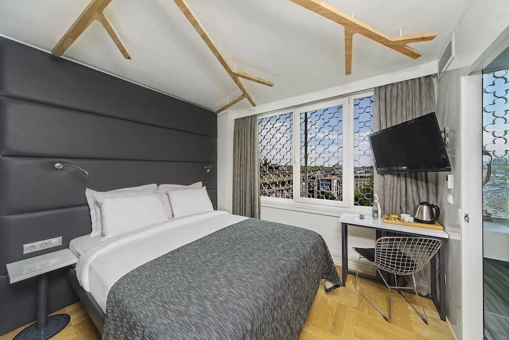 Standard Room, City View photo 1