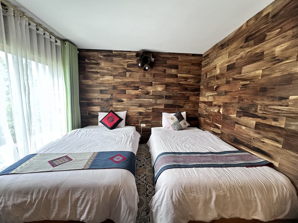 Deluxe Room, Mountain View - Photo 20
