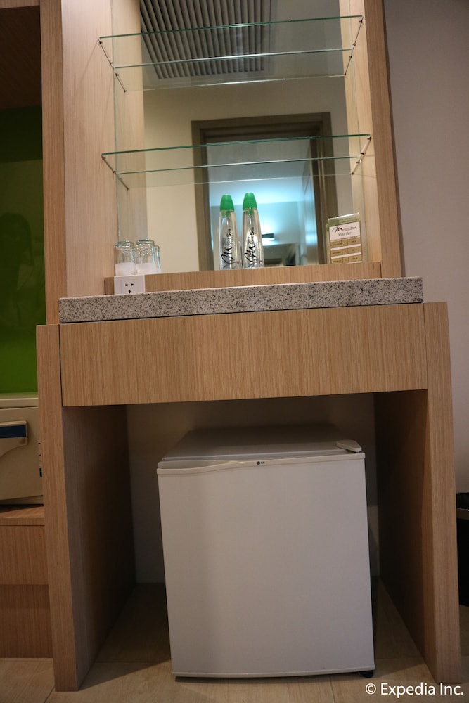 Executive Room - Photo 5