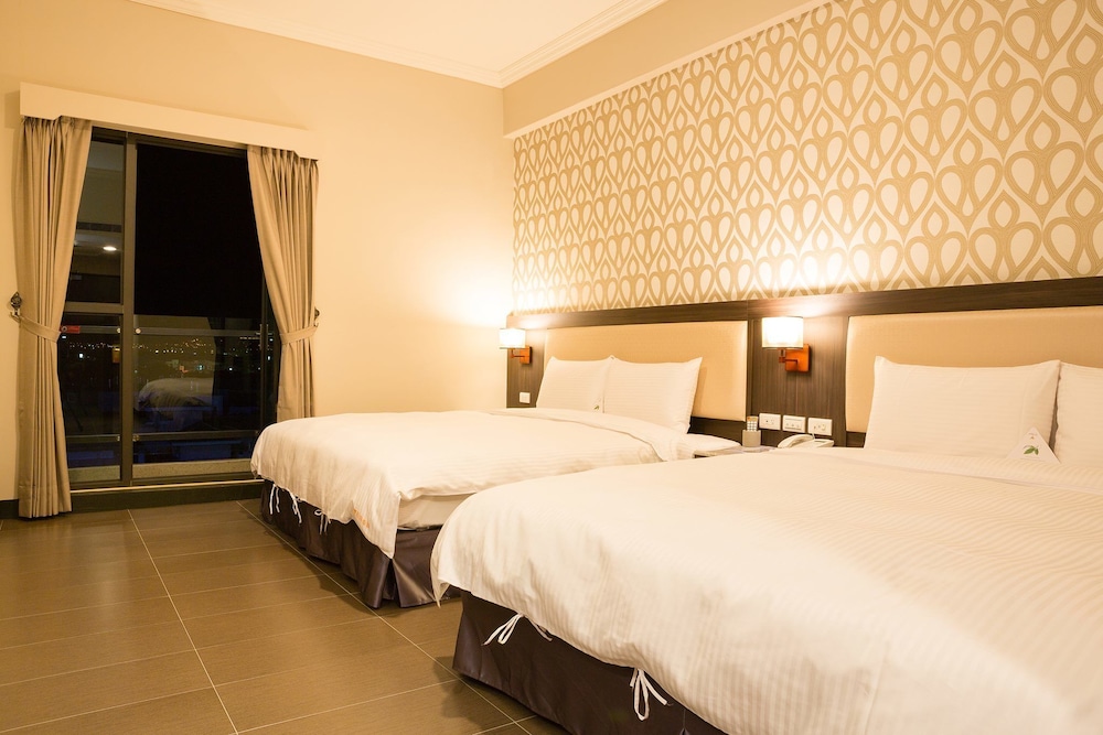 Family Quadruple Room (for half board plan, dinner is served 20:00 - 22:00,last admission is 21:30) photo 3