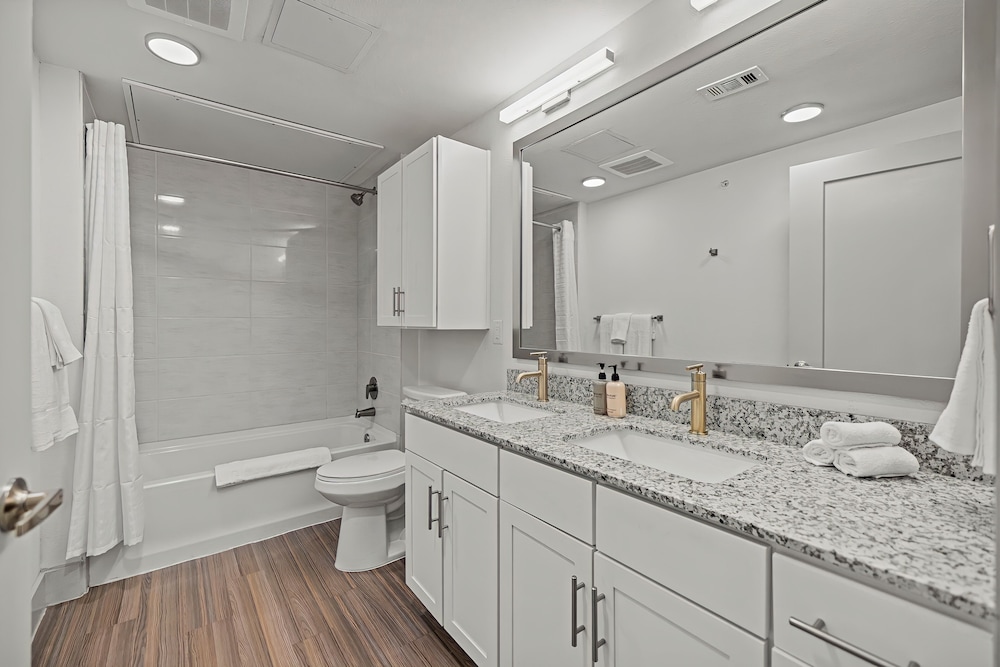 Premium Apartment, 1 Bedroom, Accessible - Photo 12