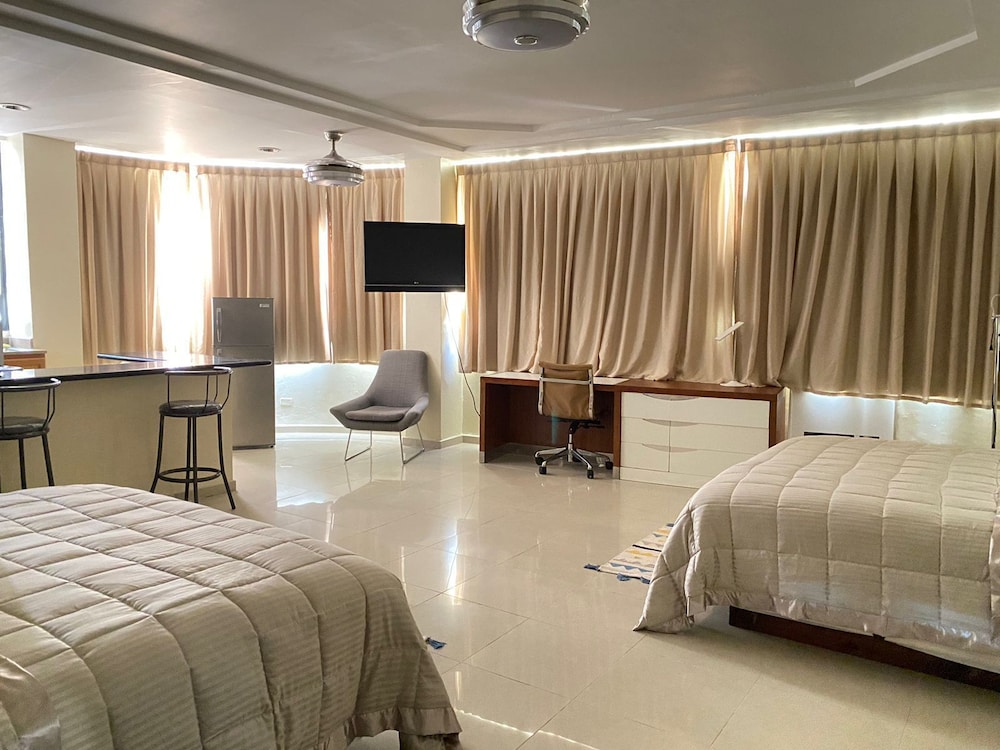 Grand Studio Suite photo 1