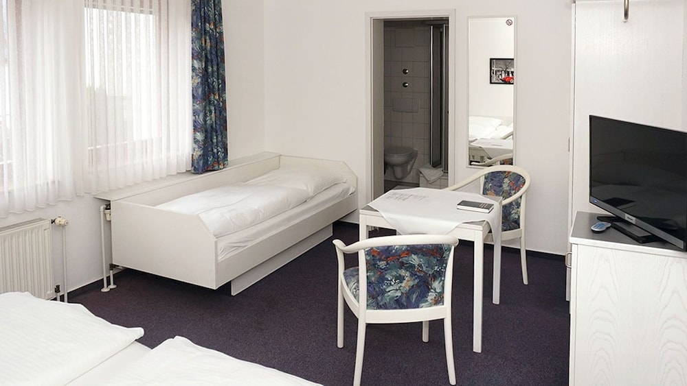 Family Triple Room - Photo 1