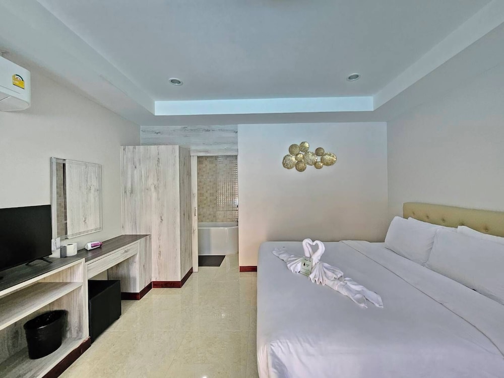 Single Room, Pool View - Photo 3