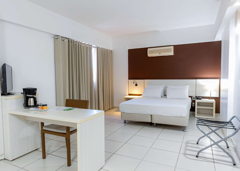 Deluxe Suite, 1 Queen Bed, Non Smoking