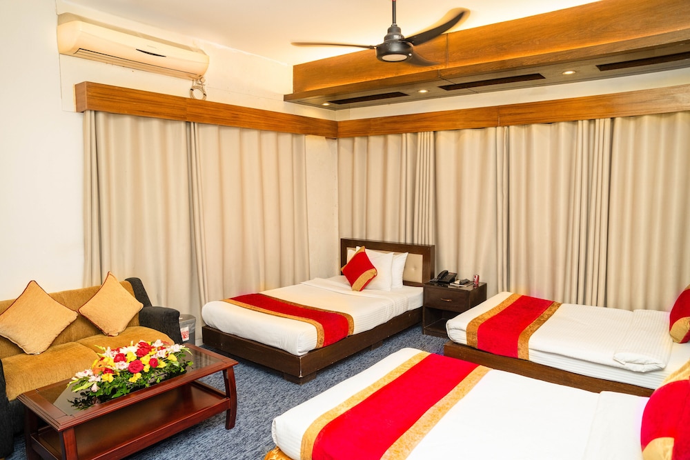 Superior Triple Room, 3 Twin Beds photo 1