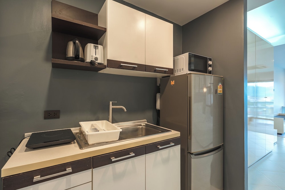 Apartment photo 2