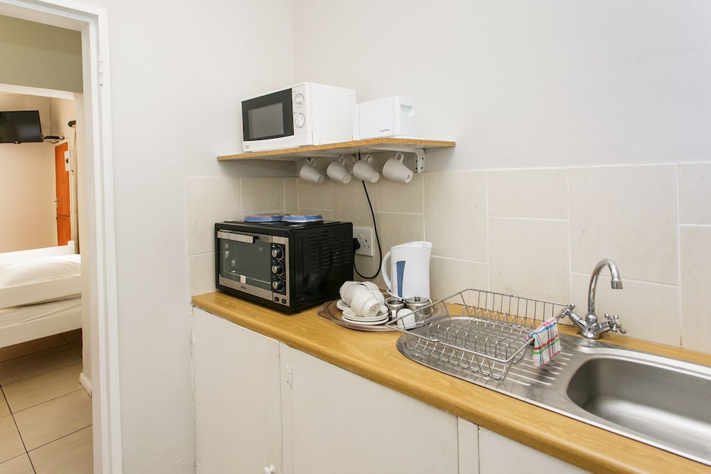 Comfort Room, 1 Bedroom ( Self-Catering Double + Single + Bunk) photo 3