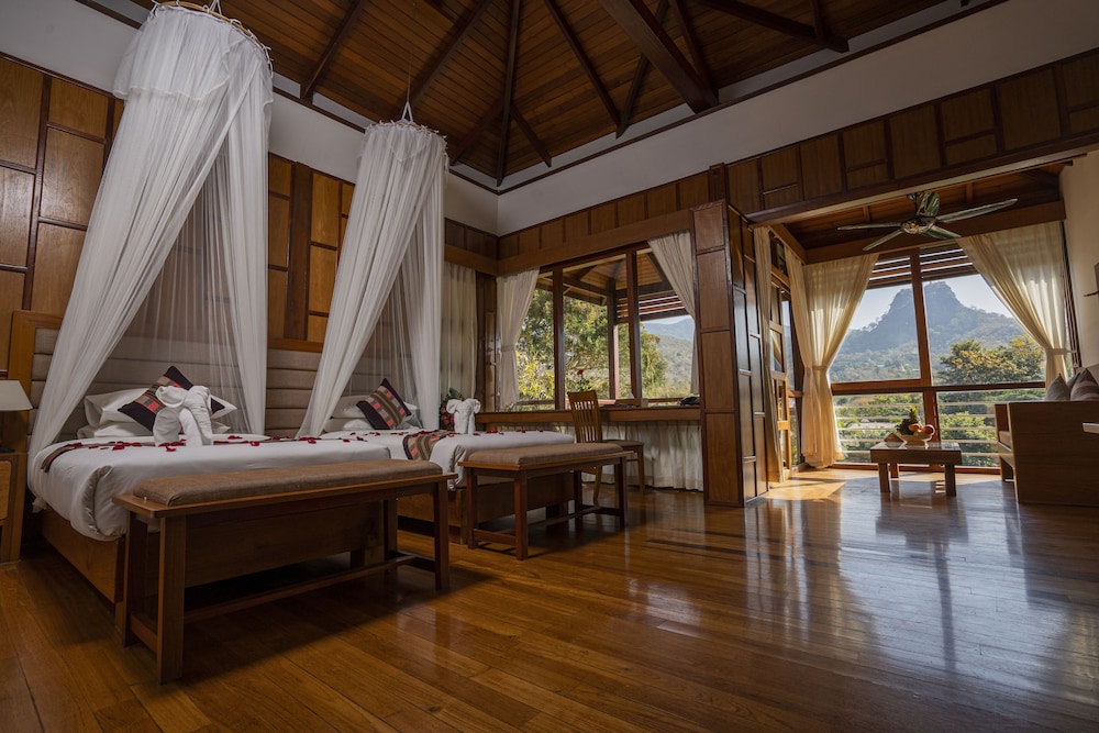 Deluxe Room, Balcony, Mountain View photo 3