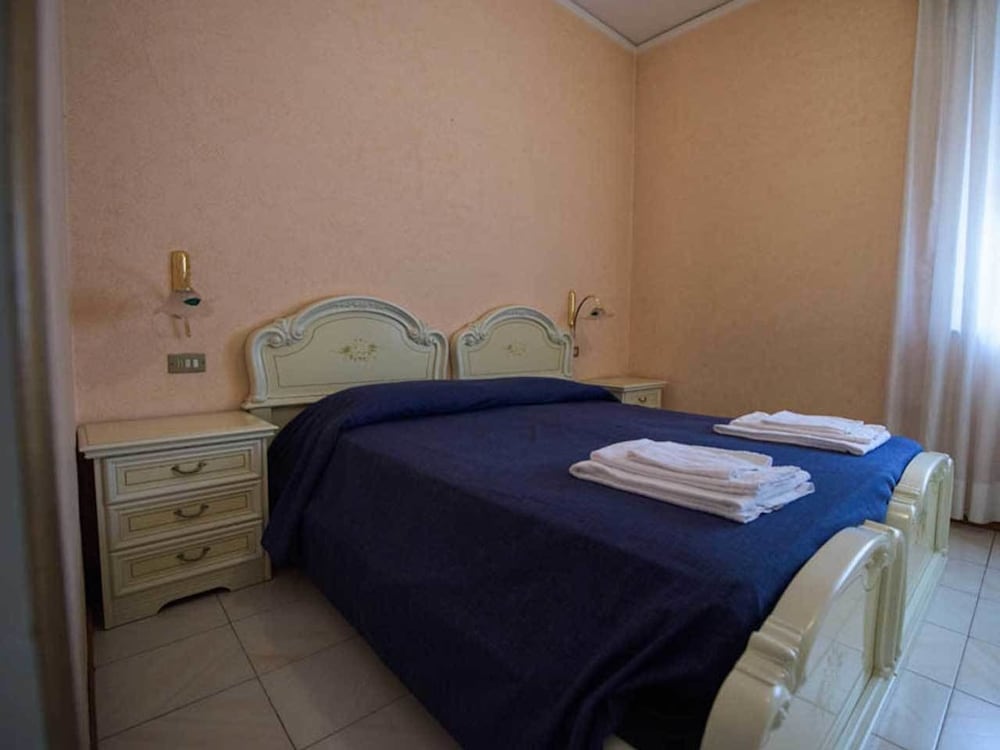 Double Or Twin Room photo 1