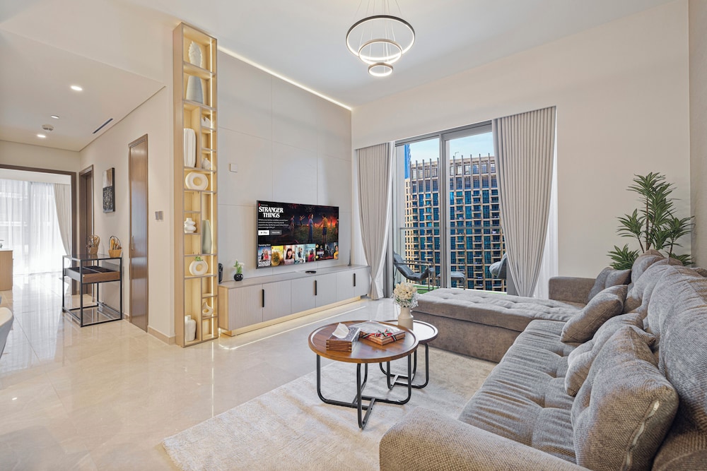 Luxury Apartment, 2 Bedrooms, Private Pool, Lake View photo 3
