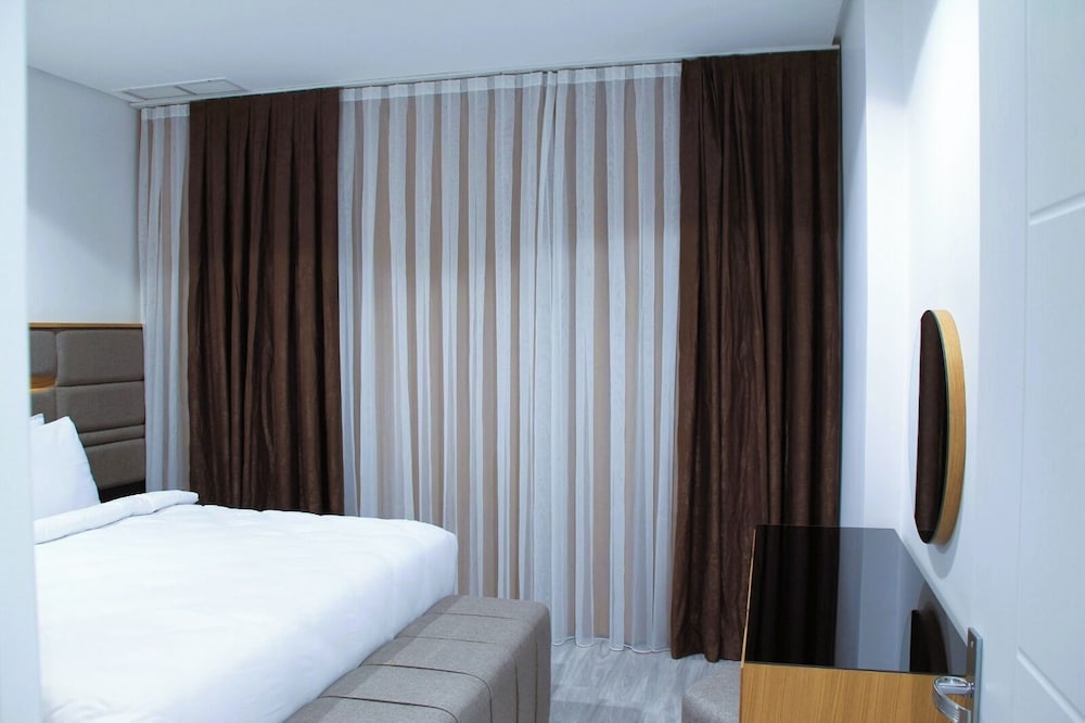 Standard Room - Photo 1