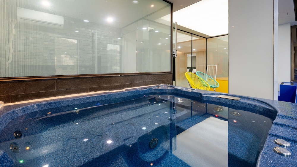 Basic Room, 1 Bedroom (Room A201 (Luxury Kids Pool Villa)) - Photo 15
