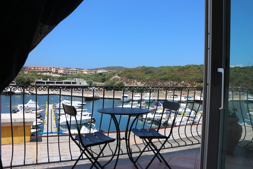 Duplex, 2 Bedrooms, Sea View (V214) photo 3