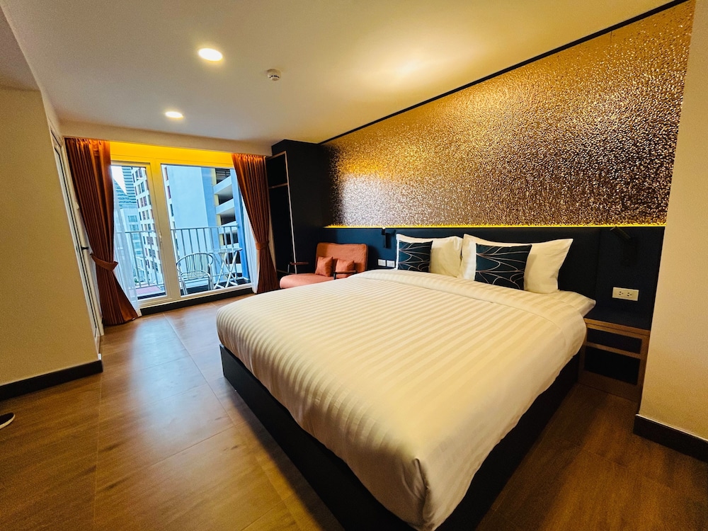 Deluxe Double Room photo 2
