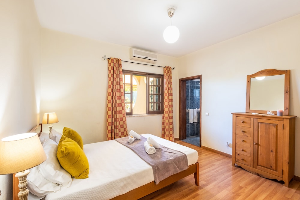 Villa, 5 Bedrooms, Private Pool, Pool View
