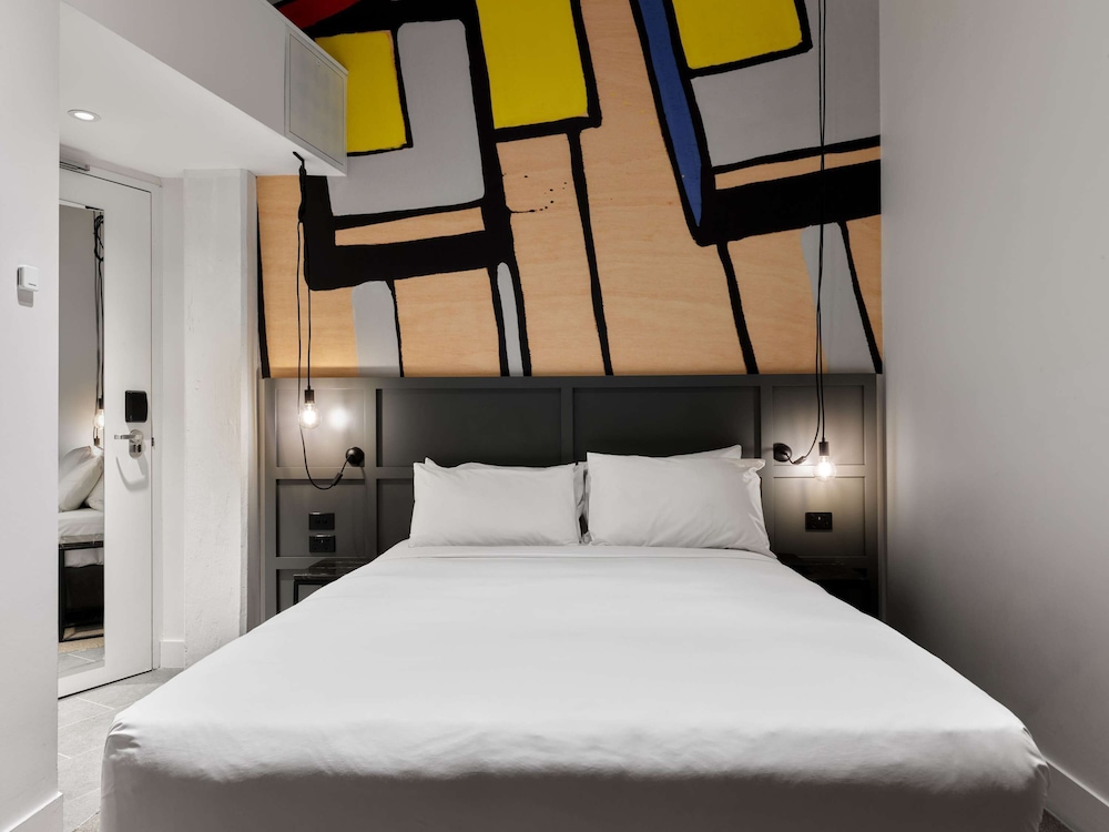 Cormo Retreat with 1 Queen Bed