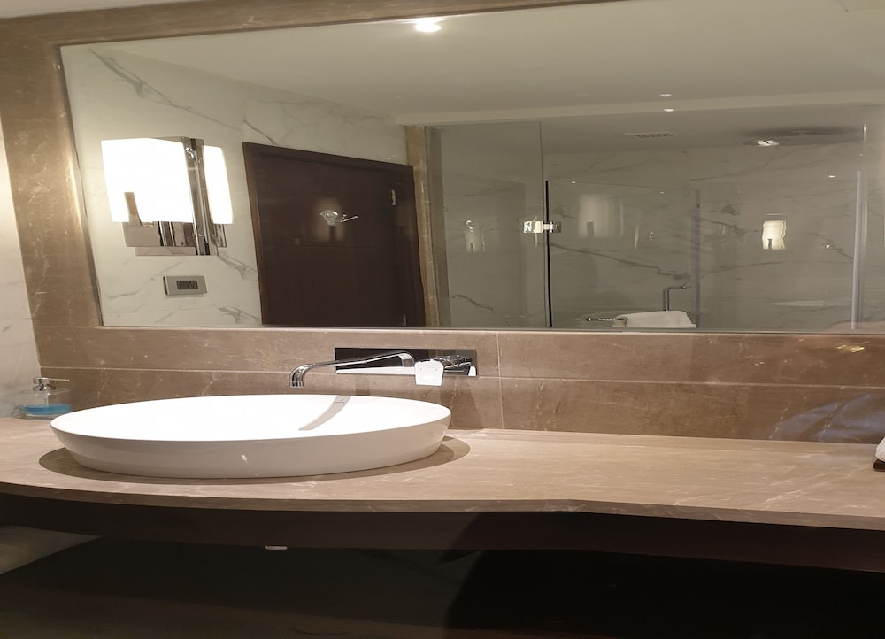Superior Room, 2 Twin Beds - Photo 6