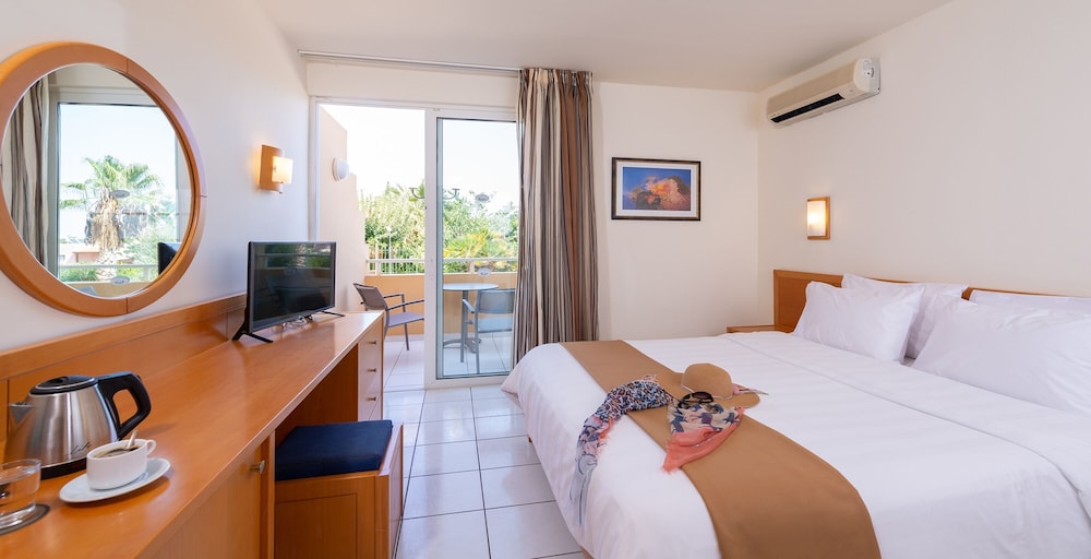 Economy Room with Land View - Photo 4