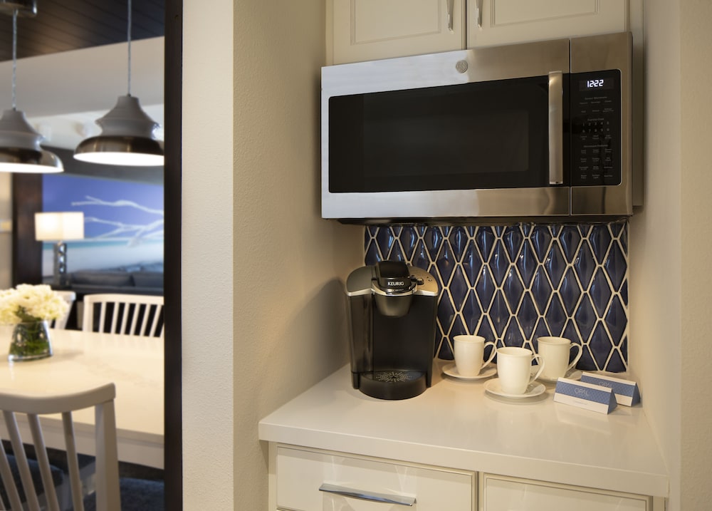 Premium Suite, 1 Bedroom, Beach View photo 3
