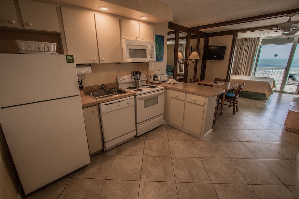 Studio, Balcony, Ocean View (Starboard) photo 2