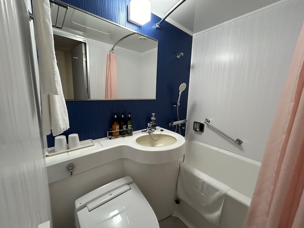 Economy Double Room, Non Smoking photo 3
