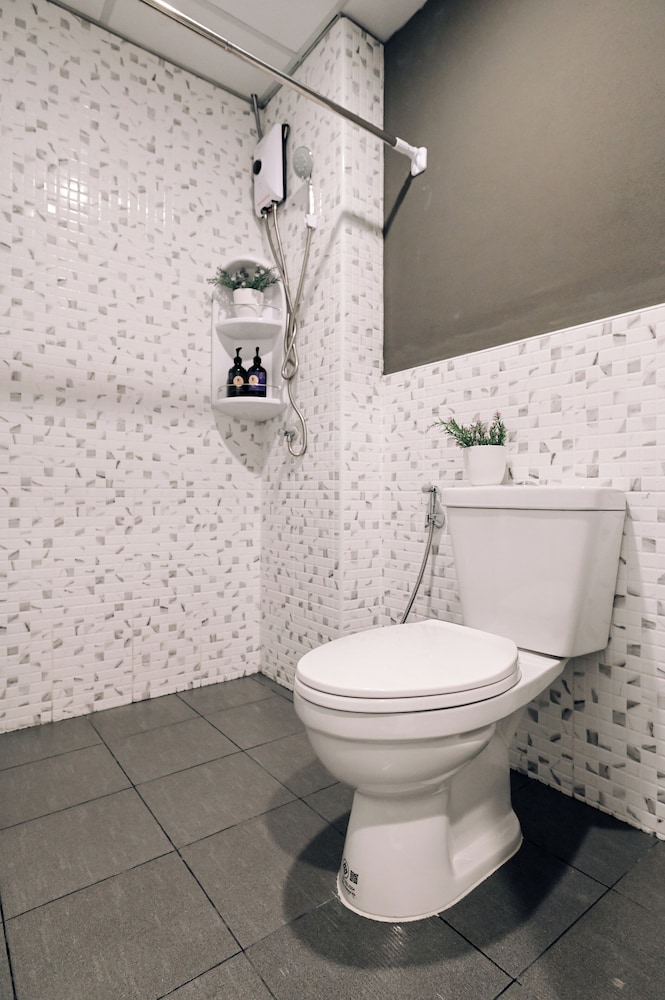 Junior Deluxe (Building 2) photo 3
