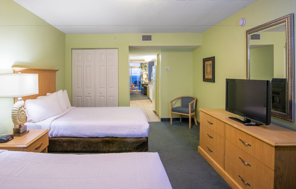 Oceanfront One Bedroom Suite photo 1