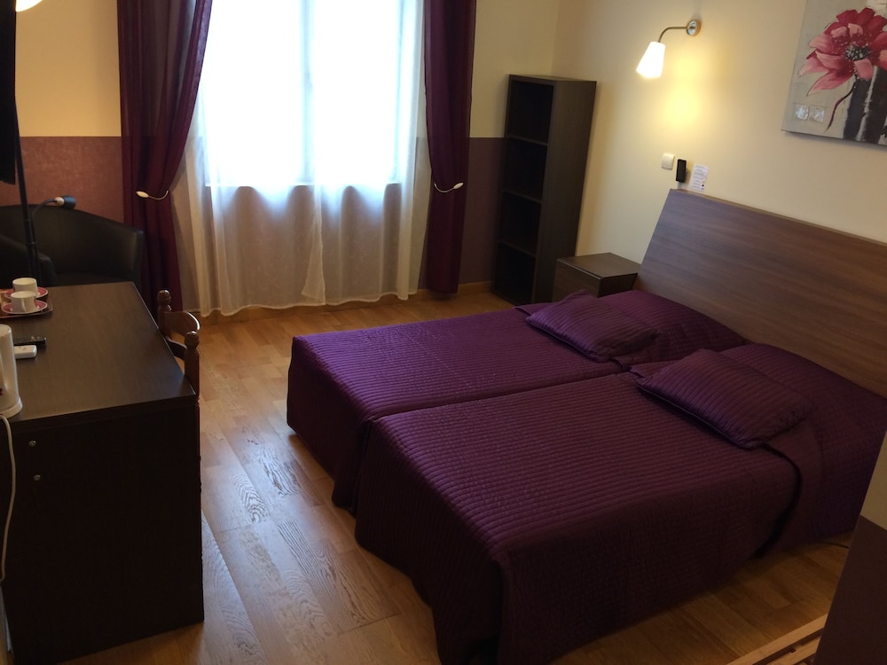 Superior Twin Room, River View photo 1