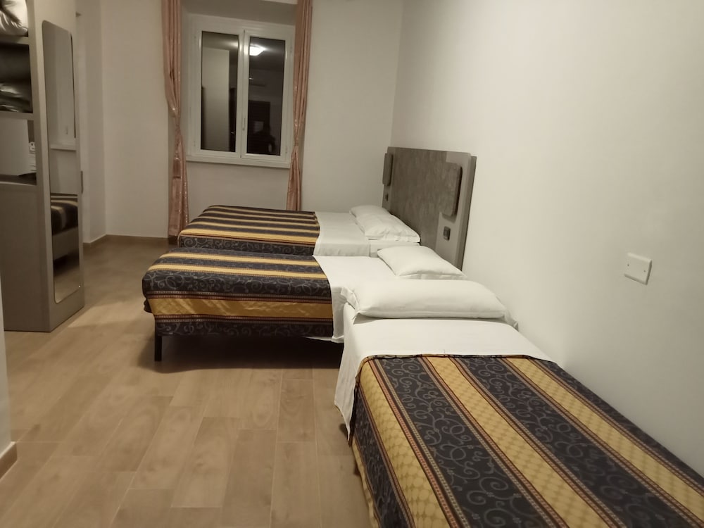 Quadruple Room photo 3