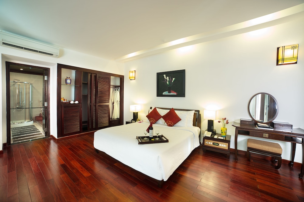 Family Suite, River View - Photo 3