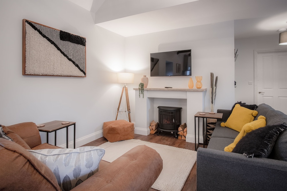 House (2 Bedrooms) photo 3