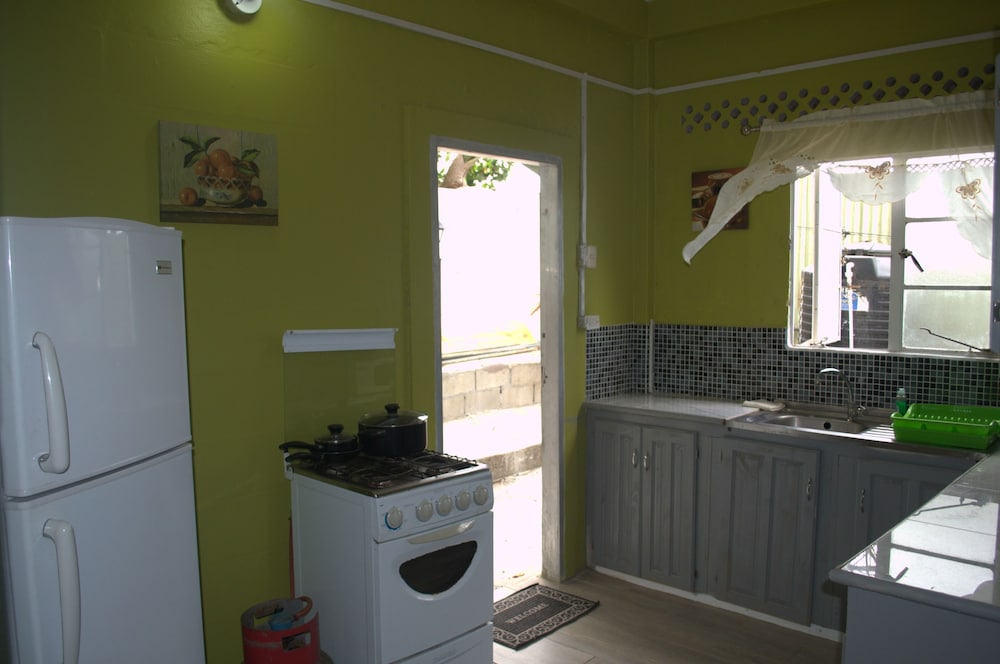 Tobago Apartment photo 3