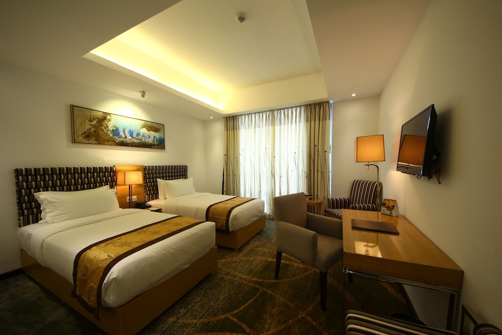 Premium Twin Room, Smoking, Private Bathroom photo 1