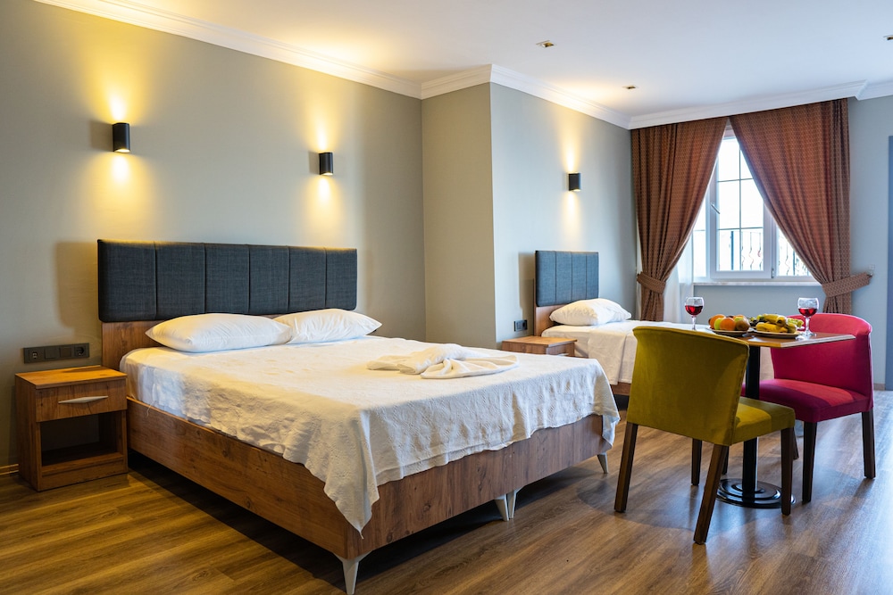 Standard Triple Room, Sea View photo 1