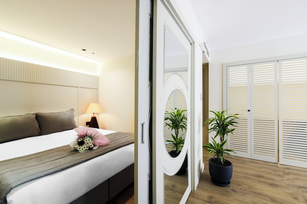 Family Suite, Air conditioning, City View photo 1