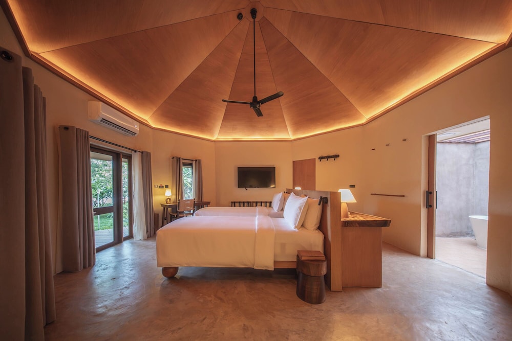 Family Villa, Beach View