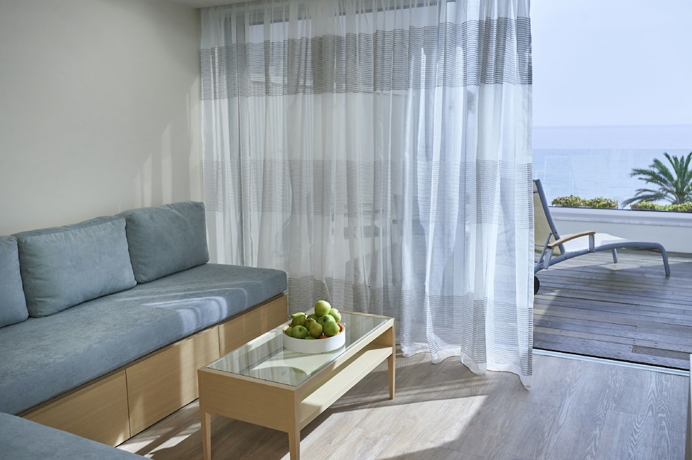 Family Suite, Sea View - Photo 2