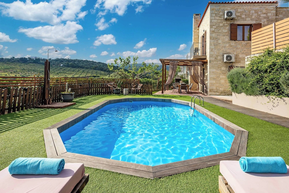 Villa (2 Bedrooms)