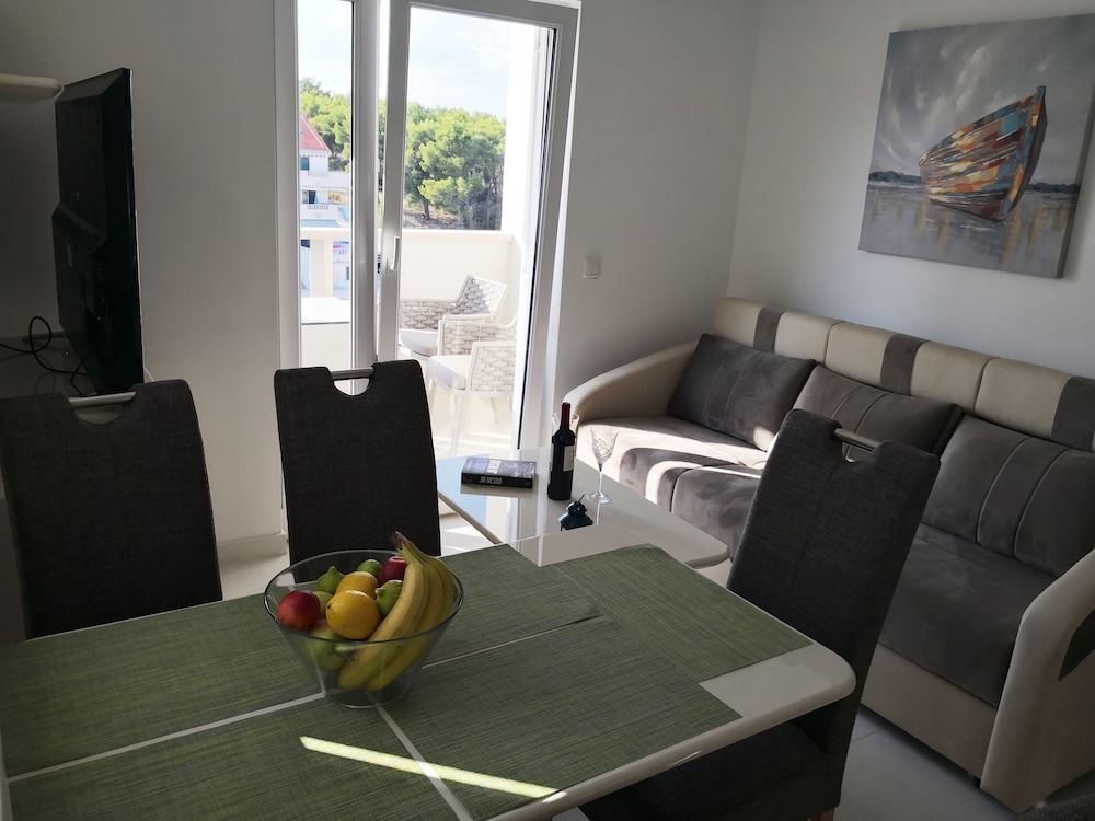 Apartment (3)