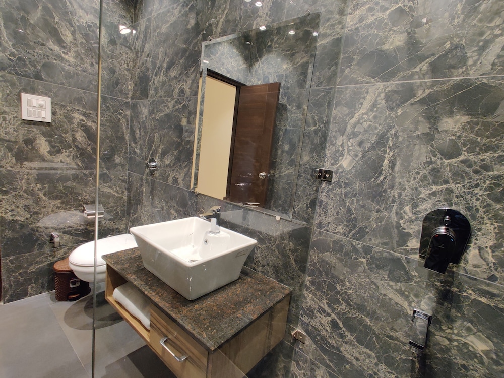 Executive Triple Room - Photo 4