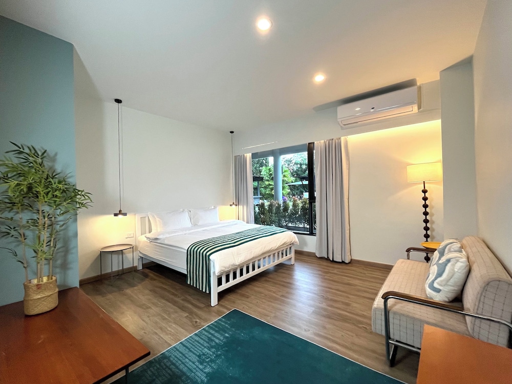 Deluxe Double Room, 1 King Bed, Annex Building photo 1