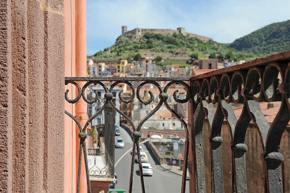 Classic Double Room, City View (due livelli) - Photo 10