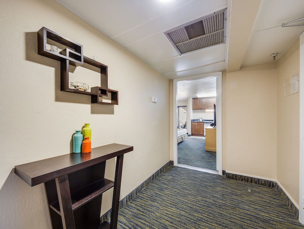 Family Suite, 2 Bedrooms, River View - Photo 4