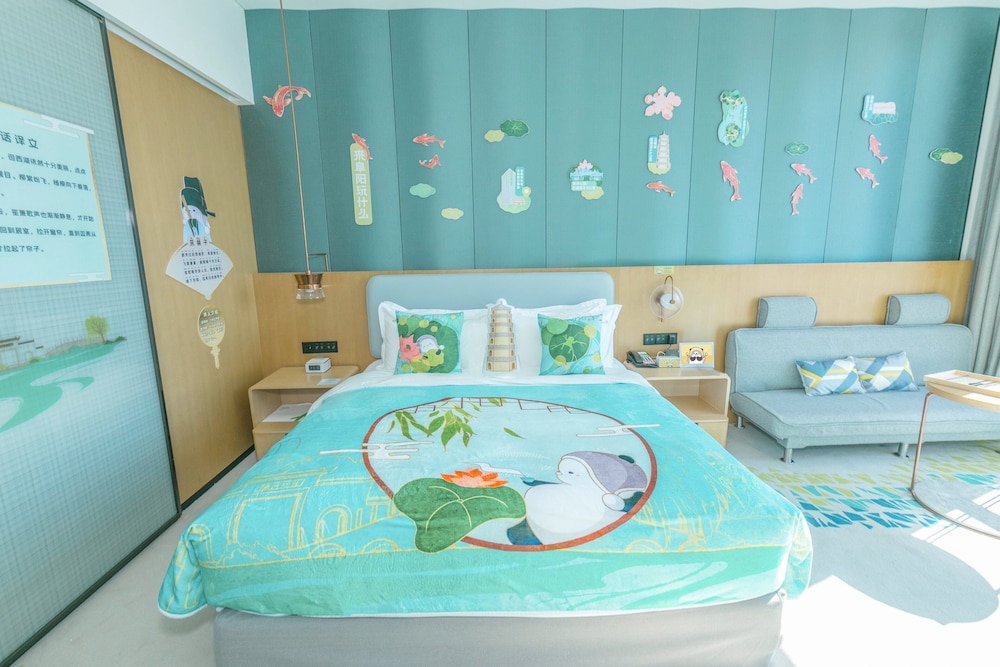 1 King Bed Standard Kids Theme - Photo 7