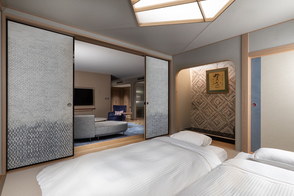 Luxury Suite, 1 Double Bed - Photo 3