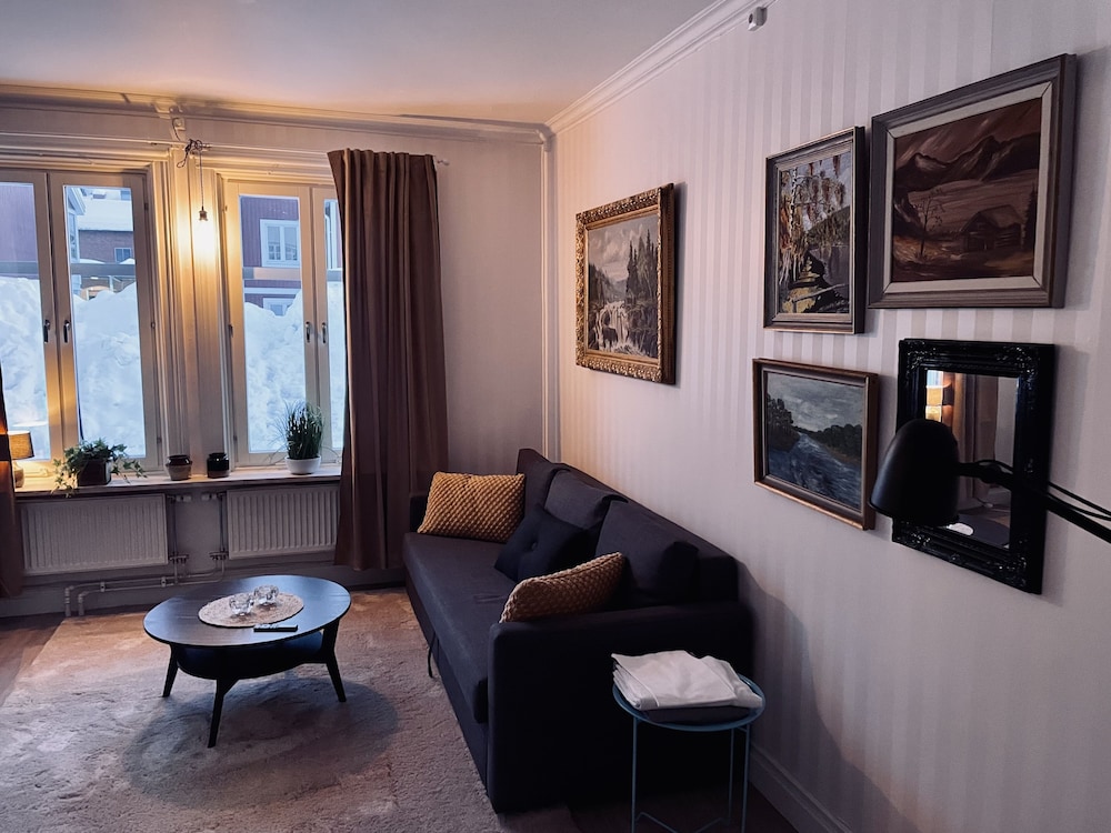 Apartment photo 2