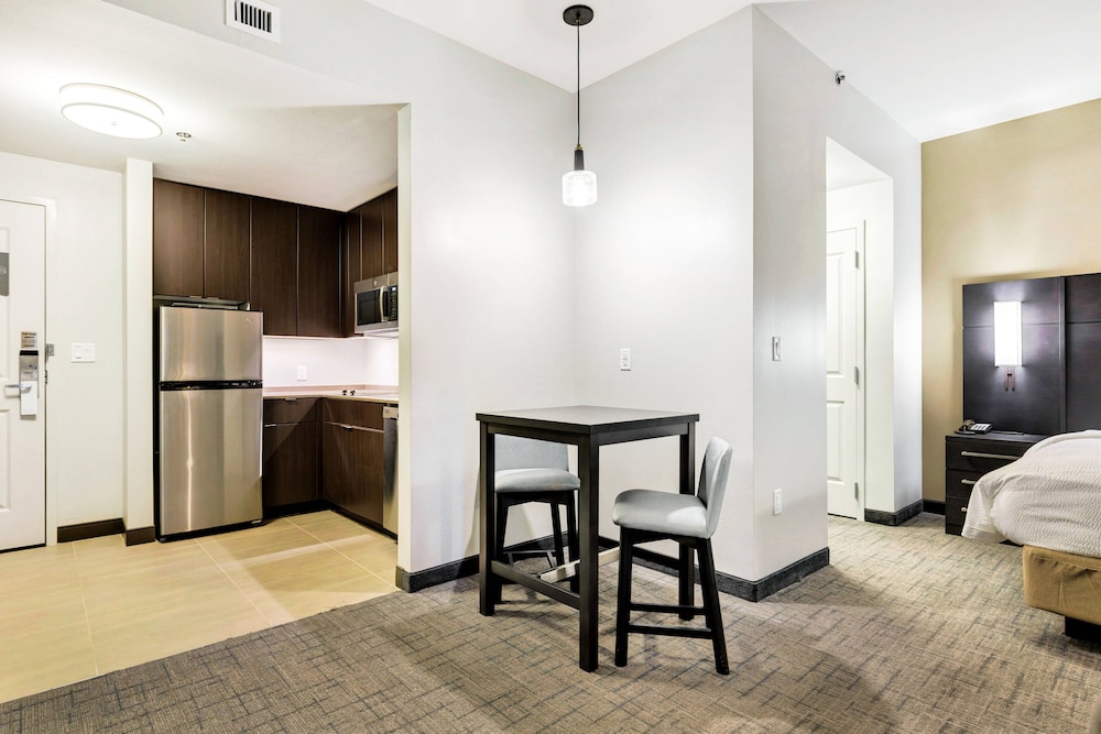 Studio, 2 Queen Beds, Bay View (Hearing Accessible) - Photo 2